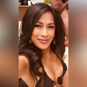 Meet your Posher, Sheila